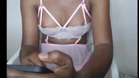hotjessie0 online show from 09-15-25, 04:45