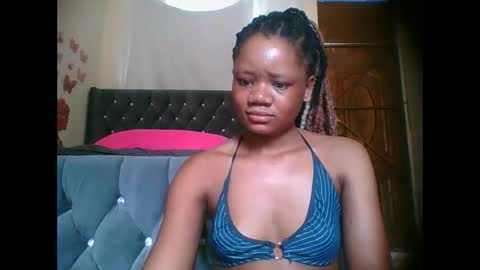 LOYCE online show from 11-11-25, 12:38