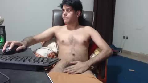 Snapshot of hotjkeanu chatting on 09-28-25, 08:03 James-Hotxx online show from 09-28-25, 08:03