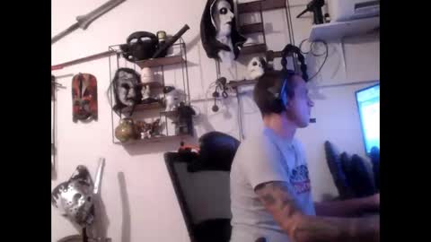 hotkinkytat online show from 02-20-25, 12:08