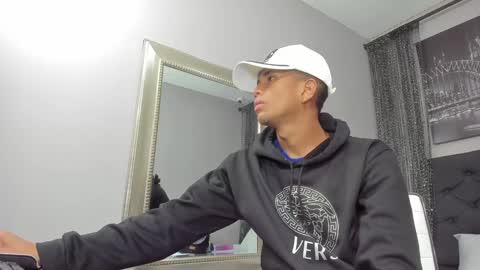 Hotkoljei online show from 02-05-25, 03:34