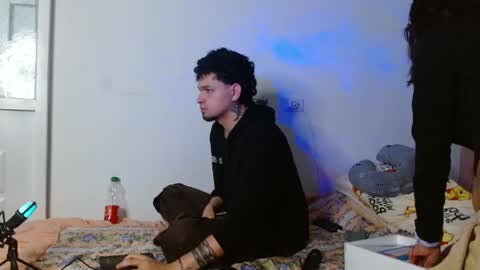Snapshot of hotlatinocouple__ chatting on 04-23-26, 05:52 Eevee Zoro online show from 04-23-26, 05:52