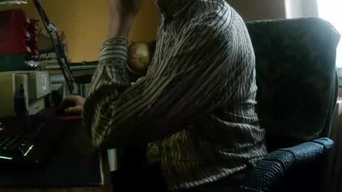 Snapshot of hotleopold chatting on 01-12-26, 03:28 hotleopold online show from 01-12-26, 03:28