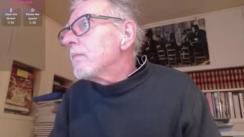 Snapshot of hotlux_54 chatting on 01-17-26, 05:49 hotlux_54 online show from 01-17-26, 05:49