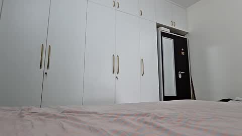 hotm_on_cam online show from 09-10-25, 03:50