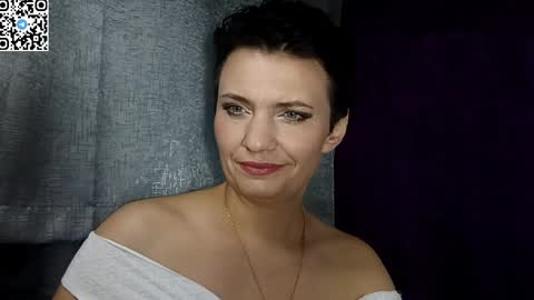 hotmamaqueen234 online show from 05-05-26, 08:17