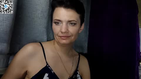 Snapshot of hotmamaqueen234 chatting on 05-22-26, 09:42 hotmamaqueen234 online show from 05-22-26, 09:42