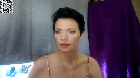 Snapshot of hotmamaqueen234 chatting on 06-10-26, 10:36 hotmamaqueen234 online show from 06-10-26, 10:36