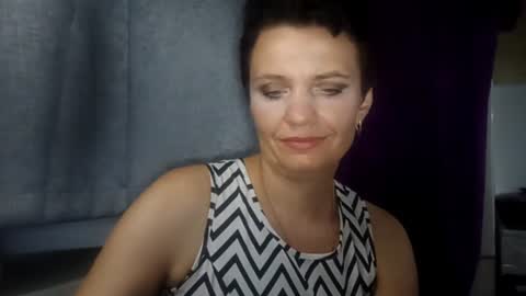 Snapshot of hotmamaqueen234 chatting on 08-04-26, 08:22 hotmamaqueen234 online show from 08-04-26, 08:22