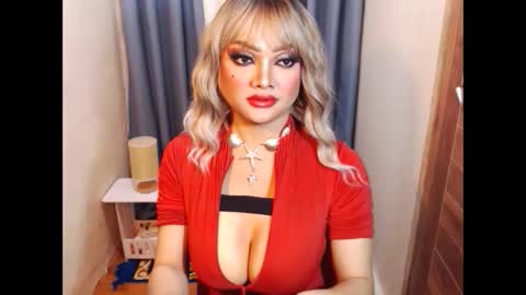 Snapshot of hotmistressmorgana chatting on 02-12-25, 07:13 morgana online show from 02-12-25, 07:13