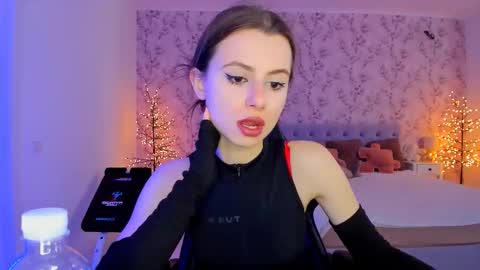 hotmolly_ online show from 03-26-26, 10:43