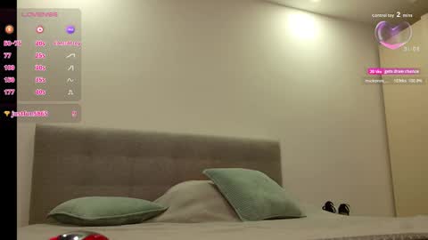 Snapshot of hotmompeach chatting on 11-28-25, 07:38 Anna- next on 1129 7pm CET online show from 11-28-25, 07:38