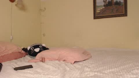 hotmp4 online show from 12-16-24, 08:16