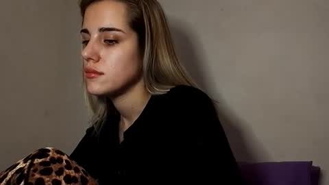 hotmusex online show from 11-19-25, 02:39