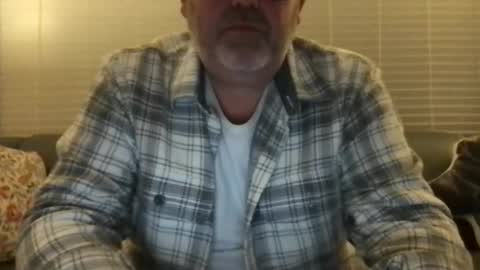 Snapshot of hotndirty72 chatting on 10-25-25, 05:26 hotndirty72 online show from 10-25-25, 05:26