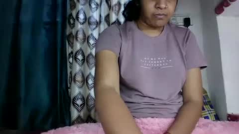 Snapshot of hotnsweetindian chatting on 01-13-25, 08:37 lola online show from 01-13-25, 08:37