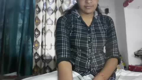 Snapshot of hotnsweetindian chatting on 01-24-25, 10:11 lola online show from 01-24-25, 10:11
