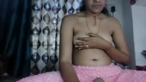 Snapshot of hotnsweetindian chatting on 02-02-25, 10:46 lola online show from 02-02-25, 10:46