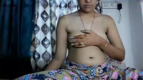 Snapshot of hotnsweetindian chatting on 09-17-25, 05:20 lola online show from 09-17-25, 05:20