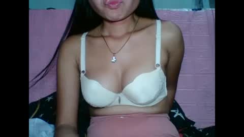 Snapshot of hotpink4u chatting on 01-29-25, 10:27 hotpink4u online show from 01-29-25, 10:27
