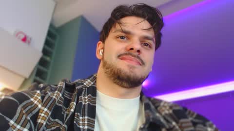 Snapshot of hotpolishsausage chatting on 12-15-24, 02:19 Jason online show from 12-15-24, 02:19