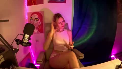 hotprincess2hot online show from 12-20-25, 10:55