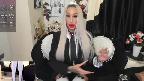 Snapshot of hotred69xxx chatting on 10-17-25, 04:31 Delya- online show from 10-17-25, 04:31