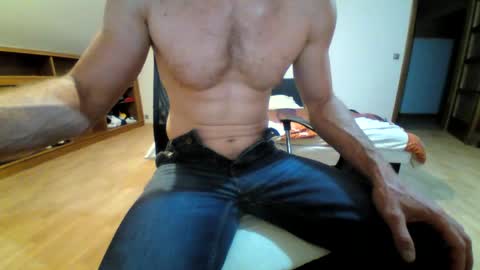 Snapshot of hotsexyalex chatting on 06-24-26, 10:09 Alex online show from 06-24-26, 10:09