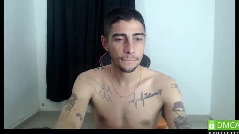 Snapshot of hotsteel420 chatting on 11-11-25, 12:32 hotsteel420 online show from 11-11-25, 12:32