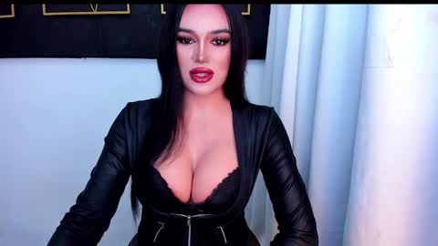 Snapshot of hotstellacumxxx chatting on 05-19-26, 06:31 STELLA online show from 05-19-26, 06:31