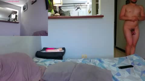 Snapshot of hotstud_999 chatting on 06-22-26, 11:07 Andres online show from 06-22-26, 11:07
