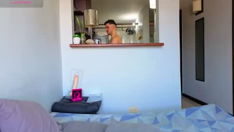 Snapshot of hotstud_999 chatting on 06-28-26, 01:50 Andres online show from 06-28-26, 01:50