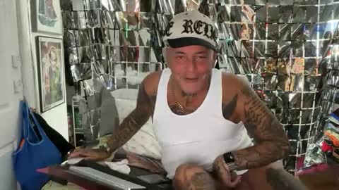 hotstuff775616 online show from 04-07-26, 01:50