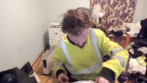 Snapshot of hotsummer1996 chatting on 02-17-26, 07:20 hot online show from 02-17-26, 07:20