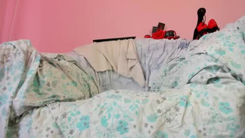 Monica online show from 02-20-25, 01:19