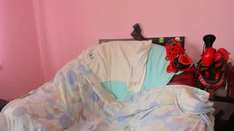 Monica online show from 03-11-25, 11:44