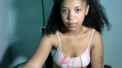 Snapshot of hott_beauty chatting on 06-16-26, 04:37 MULAN online show from 06-16-26, 04:37