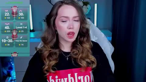 hello Im Eva online show from 12-22-25, 01:19