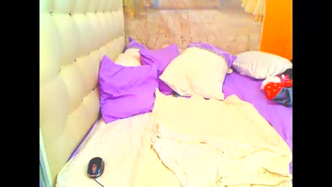 THEONE online show from 03-03-26, 01:39