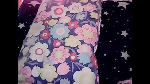 Leen online show from 10-31-25, 02:12