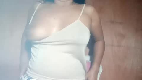 Snapshot of hottie_mama2022 chatting on 12-29-24, 10:14 Lyn online show from 12-29-24, 10:14