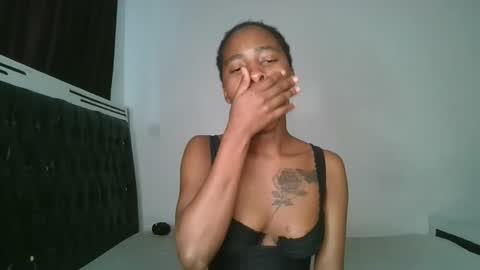 hottie_mistie online show from 06-10-26, 06:45