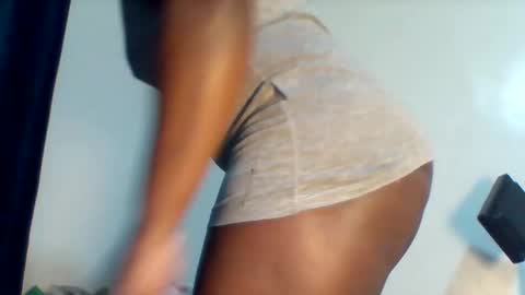 Snapshot of hottie_vera chatting on 01-30-25, 08:01 vera online show from 01-30-25, 08:01