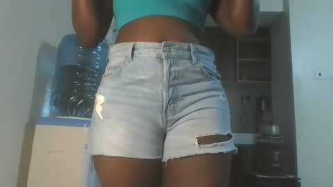 Snapshot of hottie_vera chatting on 10-06-25, 08:01 vera online show from 10-06-25, 08:01