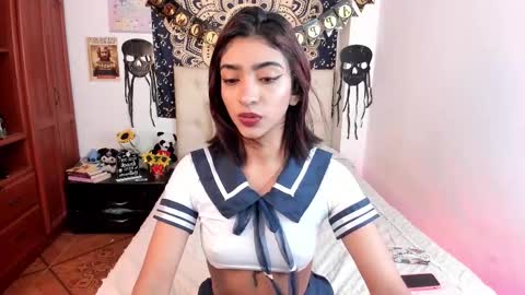 Snapshot of hottie_veronica chatting on 10-31-25, 11:28 Veronica independent model online show from 10-31-25, 11:28