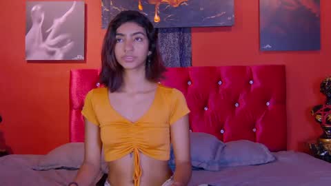 Snapshot of hottie_veronica chatting on 04-19-26, 03:55 Veronica independent model online show from 04-19-26, 03:55