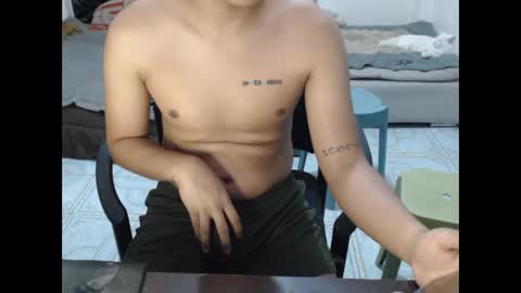 hottiestunlee online show from 09-12-25, 04:45