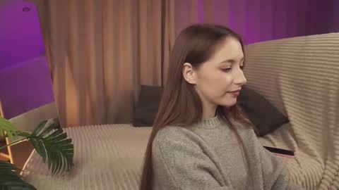 hottpeachh online show from 10-10-25, 04:50