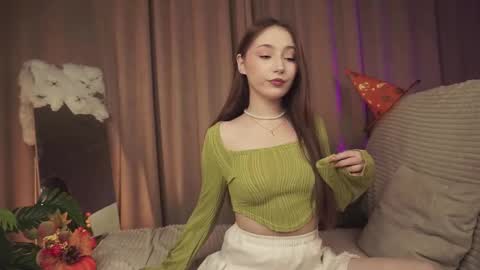 hottpeachh online show from 10-31-25, 04:19