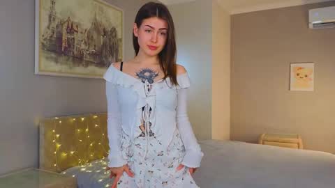 Molly HottMolly online show from 04-22-26, 01:12